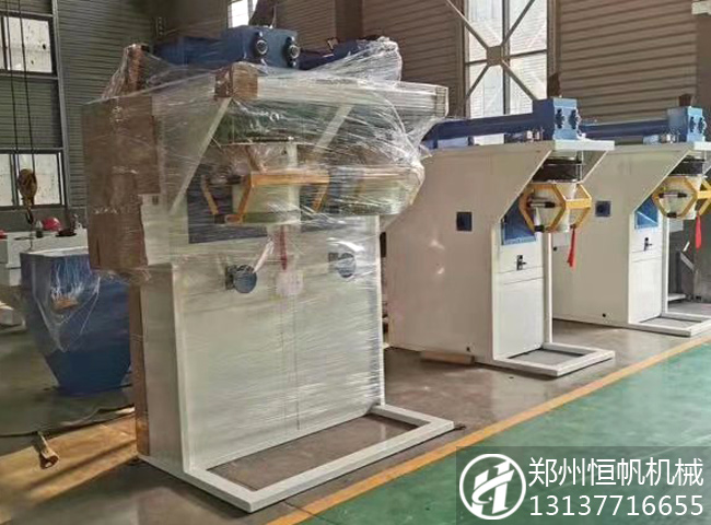 配置一套制作有機肥料設備生產線需要多少錢?(圖9) 包裝機